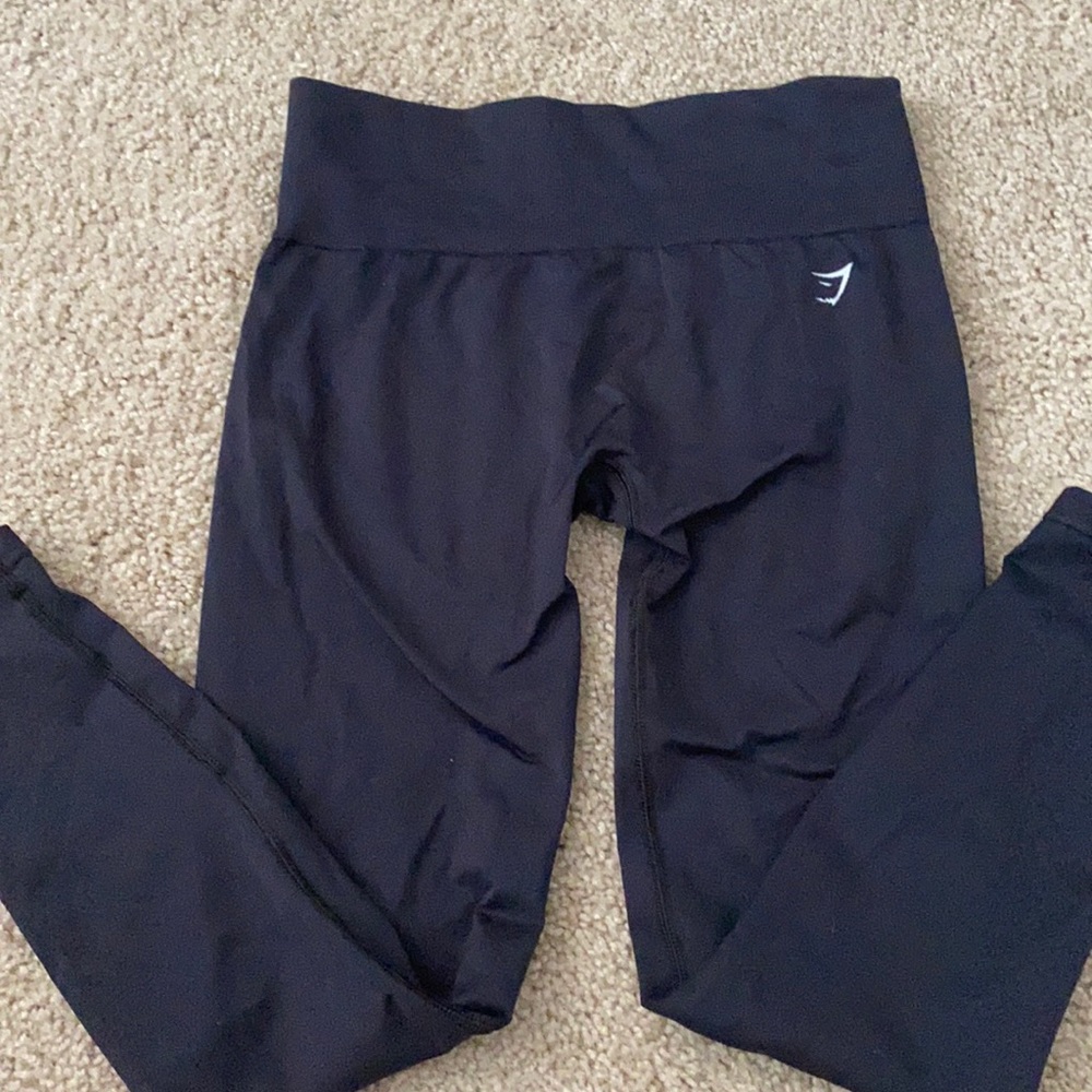 Selling small black gymshark leggings!